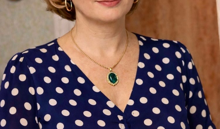 Мужчина пригласил меня к себе домой на ужин, но вместо романтического вечера меня ждала гора немытой посуды и разложенные на столе продукты. Мужчина пригласил меня к себе домой на ужин, но вместо романтического вечера меня ждала гора немытой посуды и разложенные на столе продукты.