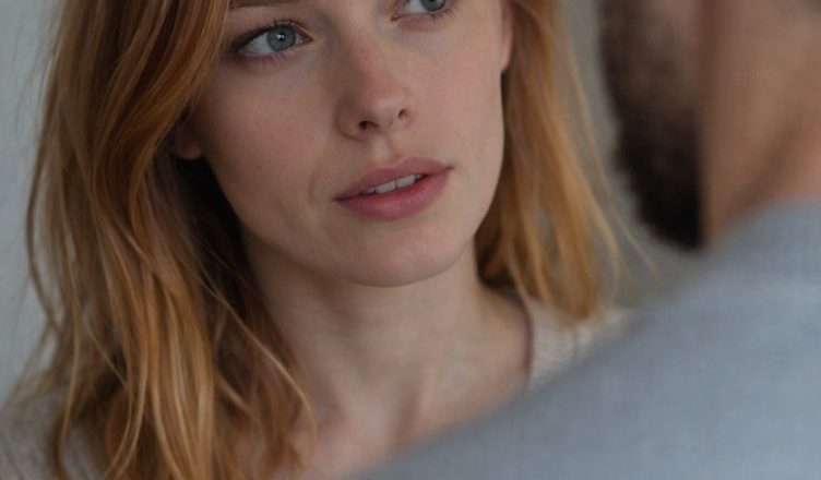 — Раз ты всю свою премию отдал маме, значит, в отпуск я поеду одна, без тебя, дорогой! Я не собираюсь оплачивать твой отдых.