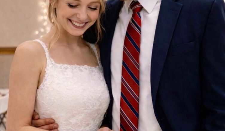 Моя дочь вышла замуж за моего бывшего мужа — но в день их свадьбы сын отвёл меня в сторону и тихо сказал: «Мам, тебе нужно кое-что узнать об Артуре». Моя дочь вышла замуж за моего бывшего мужа — но в день их свадьбы сын отвёл меня в сторону и тихо сказал: «Мам, тебе нужно кое-что узнать об Артуре».