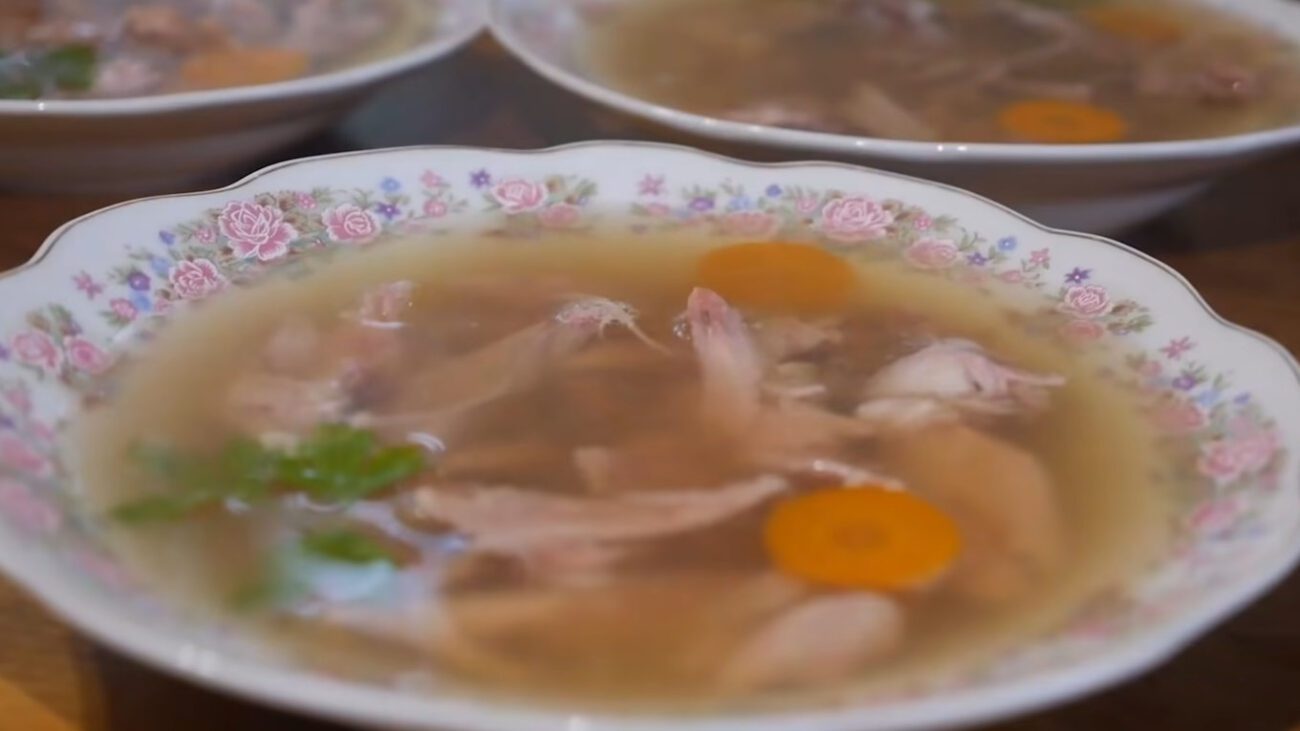 Кулінари розсекретили інгредієнт, який допомагає зробити холодець прозорим