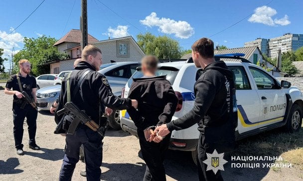 Поліція Дніпра затримала чоловіка, причетного до скоєння жорстокого вбивства 11-річного хлопчика. / © Національна поліція Дніпропетровської області